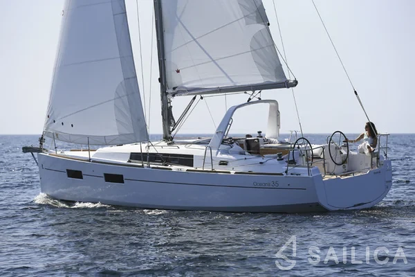 Oceanis 35.1 - Yacht Charter Sailica