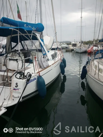Oceanis 35.1 - Yacht Charter Sailica