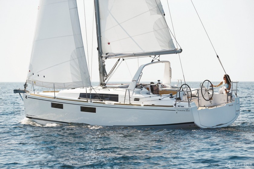 Oceanis 35.1 - Yacht Charter Sailica