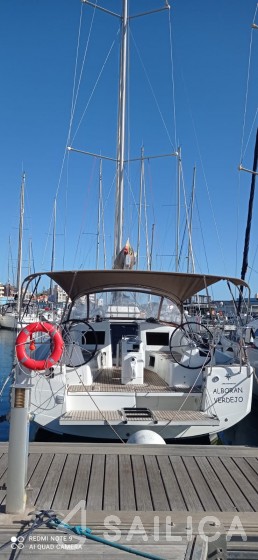 Sun Odyssey 410 - Yacht Charter Sailica