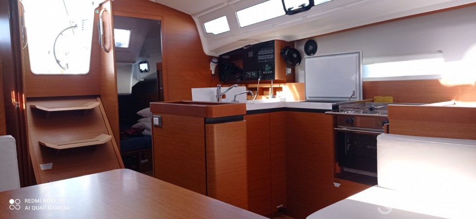 Sun Odyssey 410 - Yacht Charter Sailica