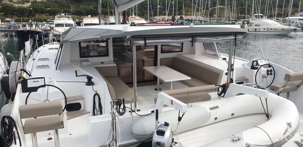 Nautitech 40 open NEW - 4 + 2 cab. - Yacht Charter Sailica