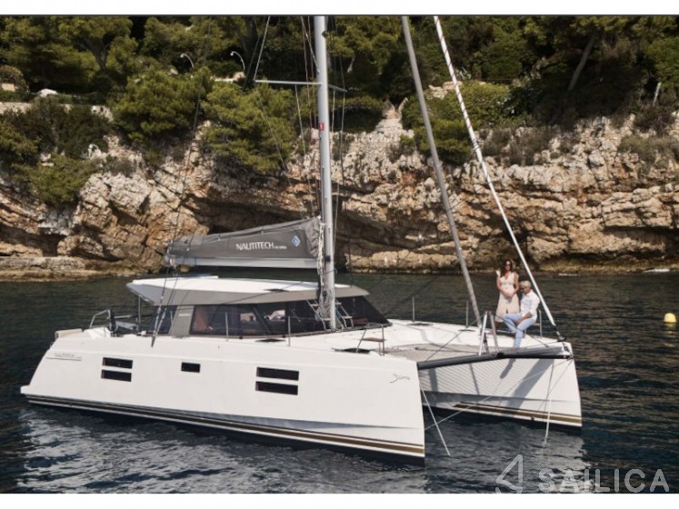 Nautitech 40 open NEW - 4 + 2 cab. - Yacht Charter Sailica