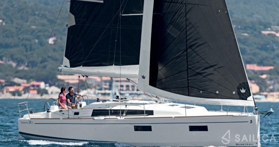 Oceanis 38.1 - Yacht Charter Sailica