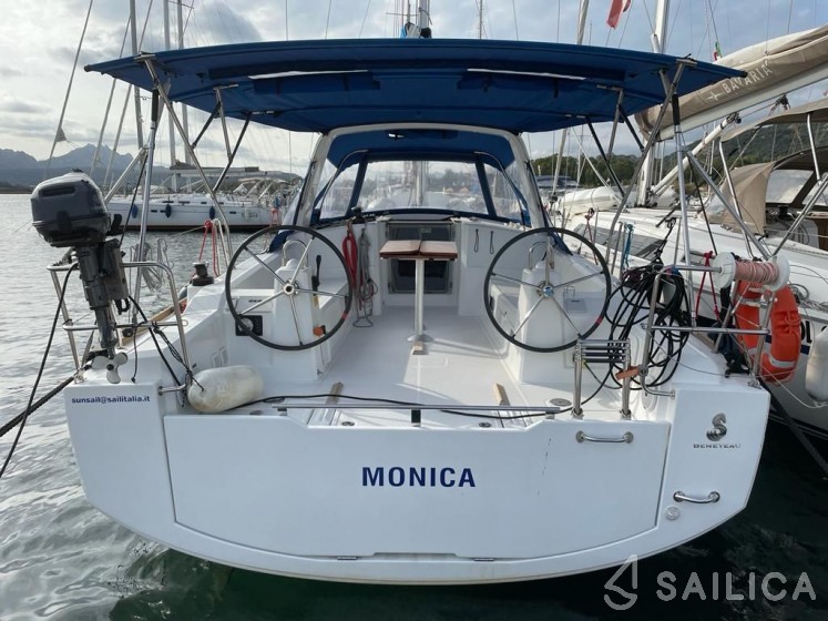 Oceanis 38 - Yacht Charter Sailica