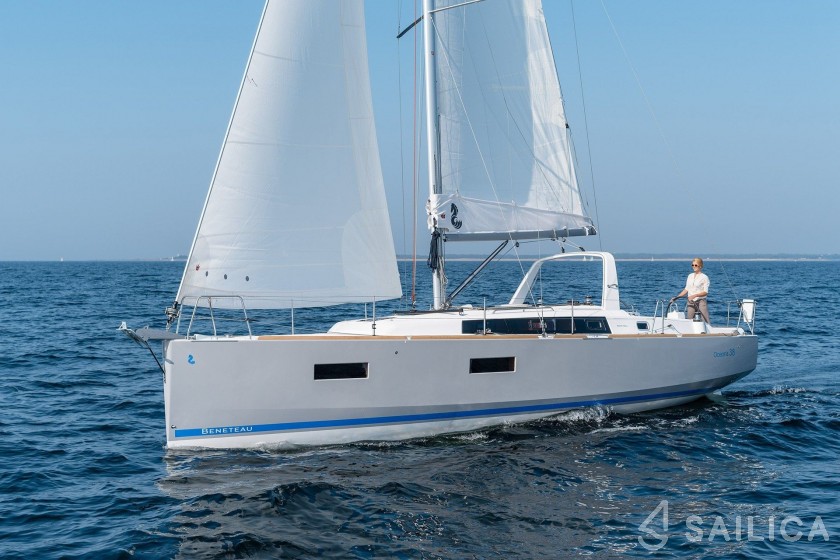 Oceanis 38 - Yacht Charter Sailica