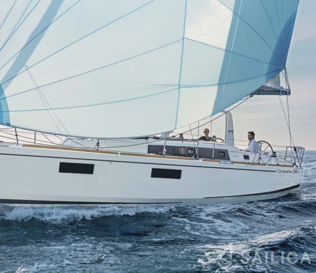 Oceanis 38.1 - Yacht Charter Sailica
