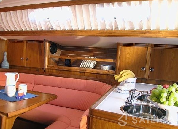 Elan 40 - Yacht Charter Sailica