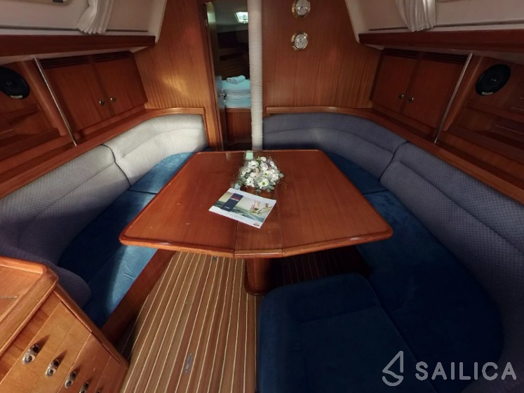 Elan 40 - Yacht Charter Sailica