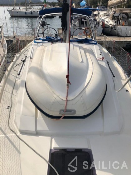 Oceanis 41.1 - Yacht Charter Sailica