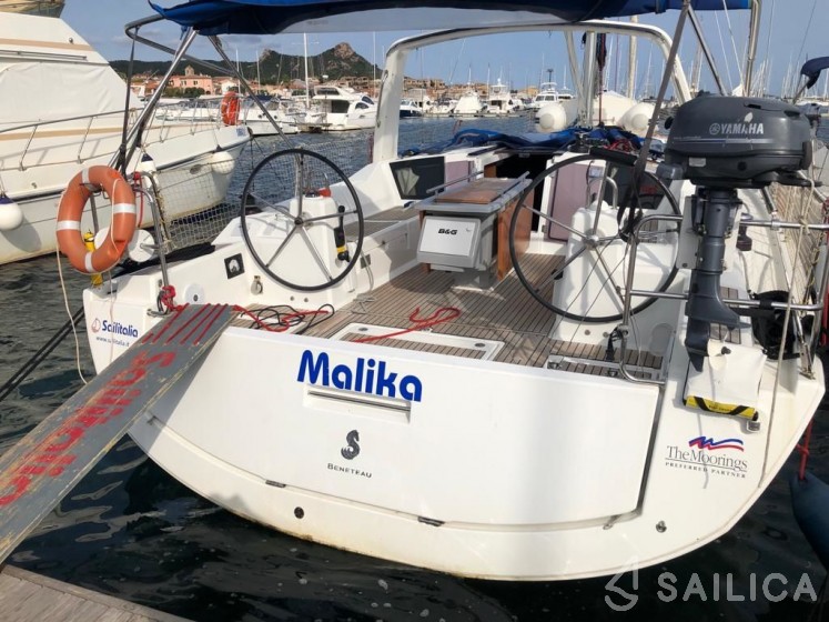 Oceanis 41.1 - Yacht Charter Sailica