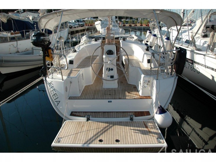 Bavaria 33 Cruiser - Yacht Charter Sailica