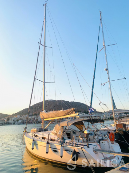 Bavaria 42 - Yacht Charter Sailica