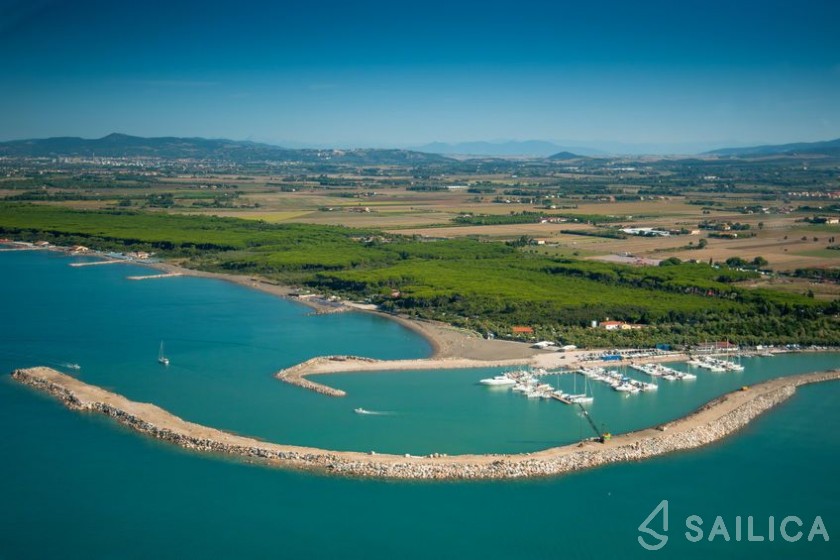 Oceanis 41.1 - Yacht Charter Sailica