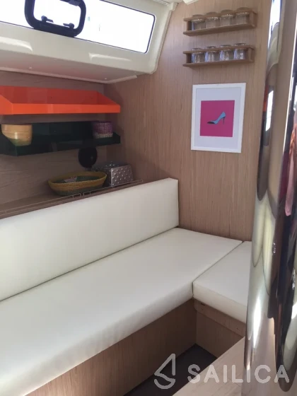 Oceanis 41.1 - Yacht Charter Sailica