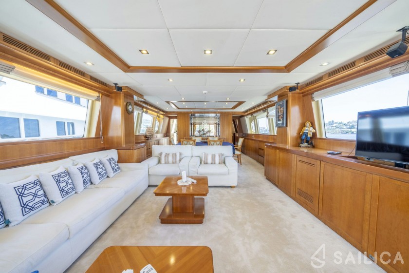 Falcon 115 - Yacht Charter Sailica