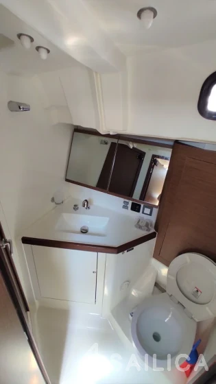 Oceanis 46.1 - Yacht Charter Sailica