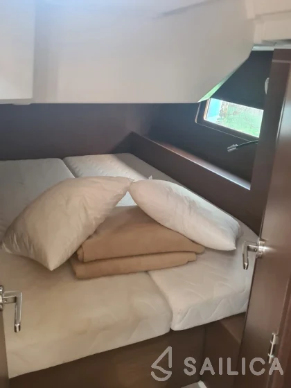 Oceanis 46.1 - Yacht Charter Sailica