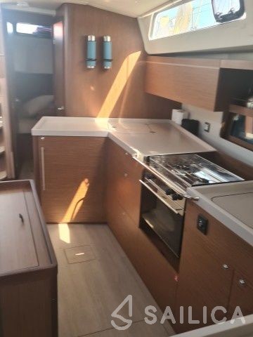 Oceanis 46.1 - Yacht Charter Sailica