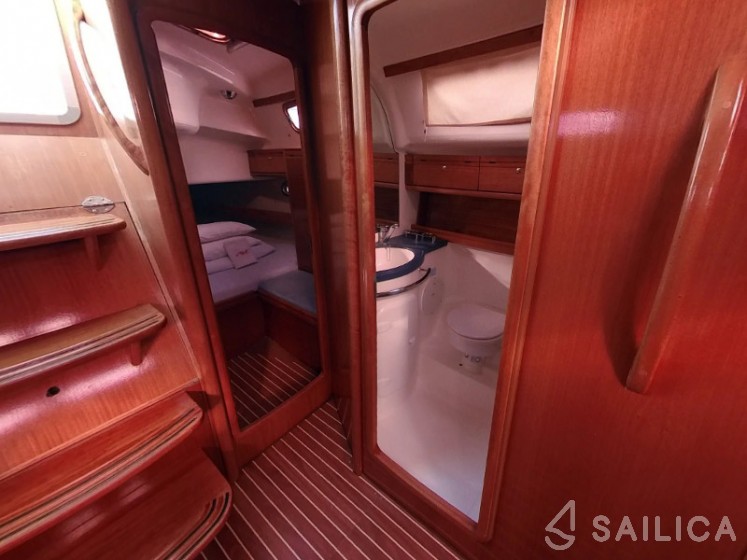 Bavaria 39 Cruiser - Yacht Charter Sailica