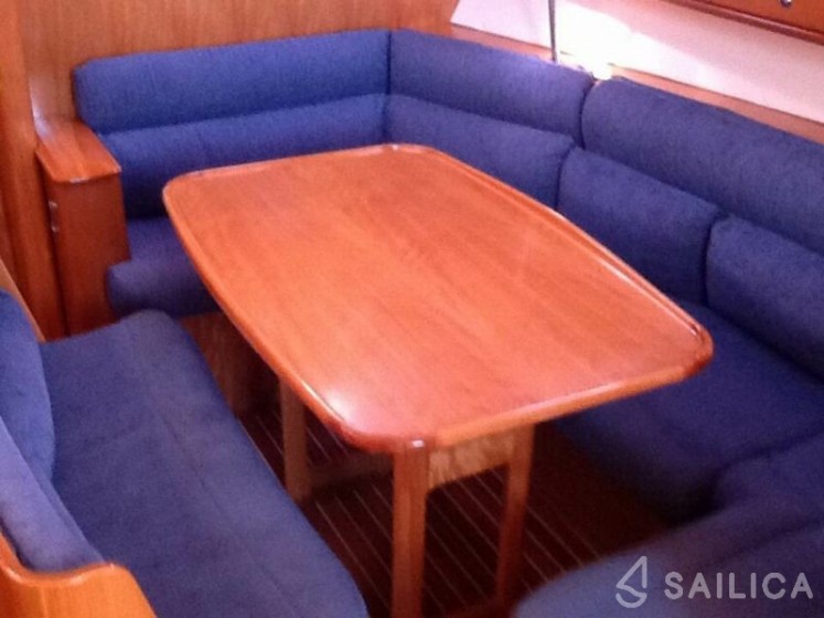 Bavaria 39 Cruiser - Yacht Charter Sailica