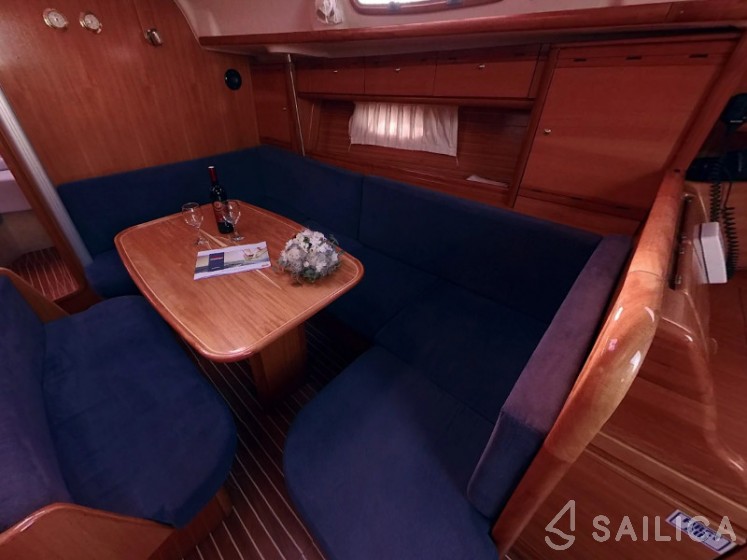 Bavaria 39 Cruiser - Yacht Charter Sailica