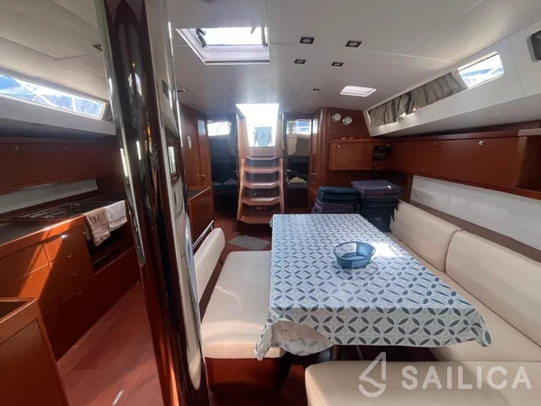 Oceanis 48 - Yacht Charter Sailica