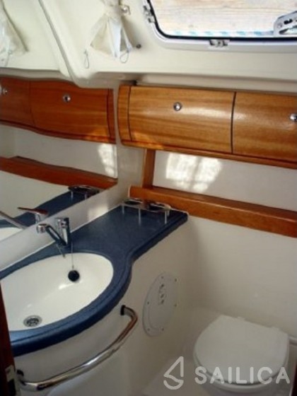 Bavaria 46 Cruiser - Yacht Charter Sailica