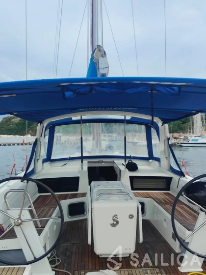 Oceanis 51.1 - Yacht Charter Sailica