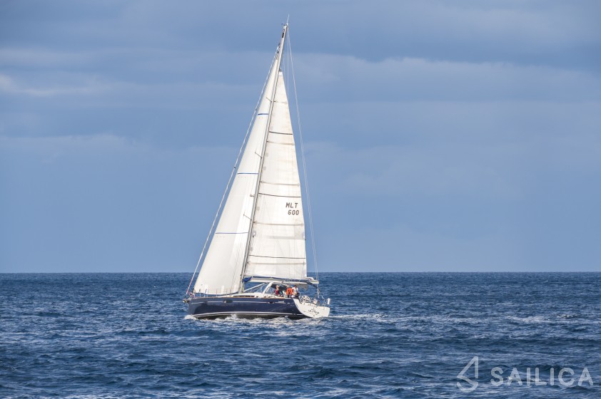 Oceanis 60 - Yacht Charter Sailica