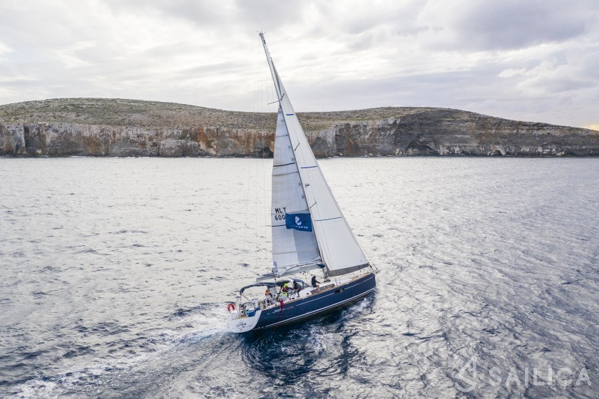 Oceanis 60 - Yacht Charter Sailica