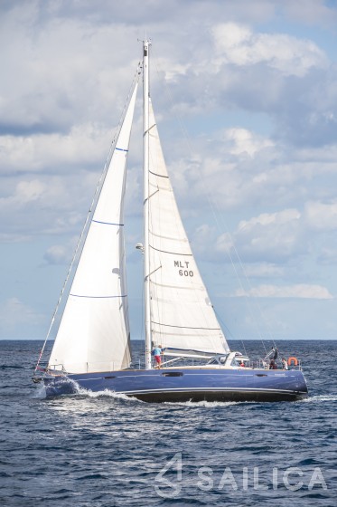 Oceanis 60 - Yacht Charter Sailica