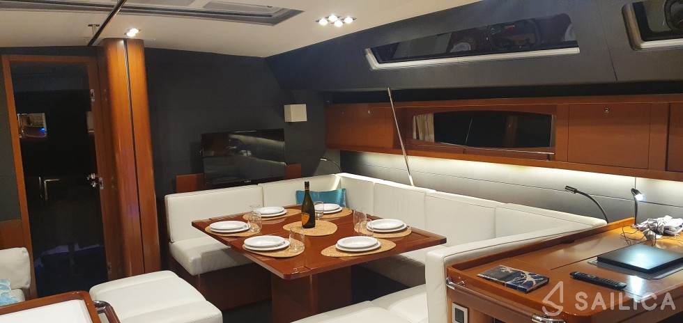 Oceanis 60 - Yacht Charter Sailica