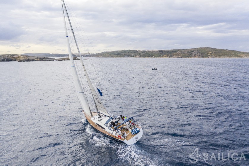 Oceanis 60 - Yacht Charter Sailica