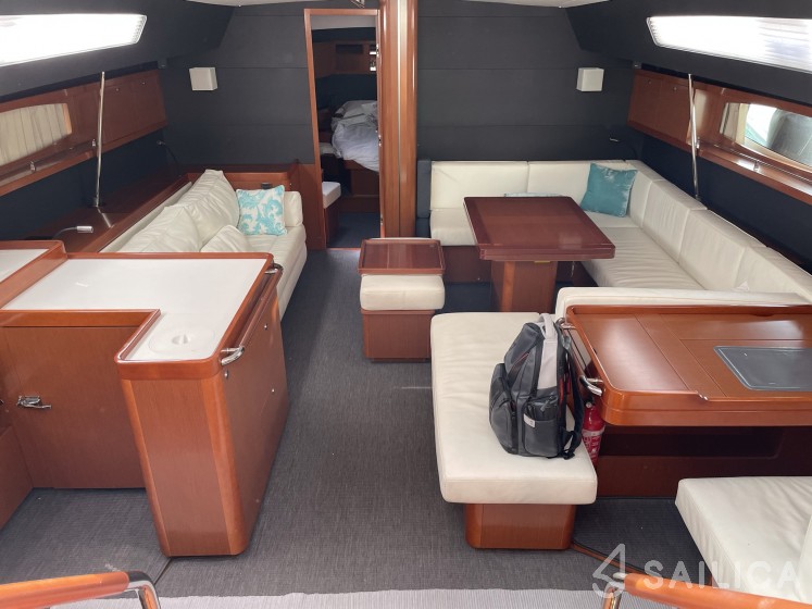 Oceanis 60 - Yacht Charter Sailica