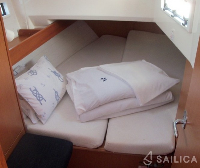 Bavaria 40 Cruiser - Yacht Charter Sailica