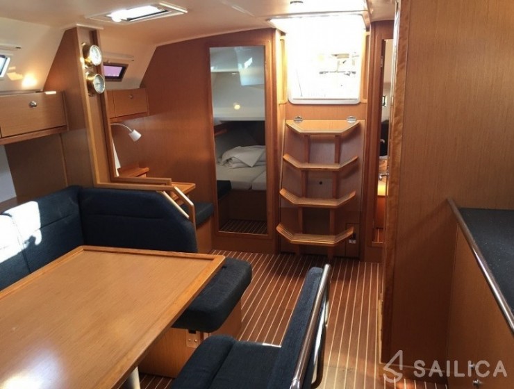 Bavaria 40 Cruiser - Yacht Charter Sailica
