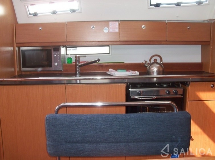 Bavaria 40 Cruiser - Yacht Charter Sailica