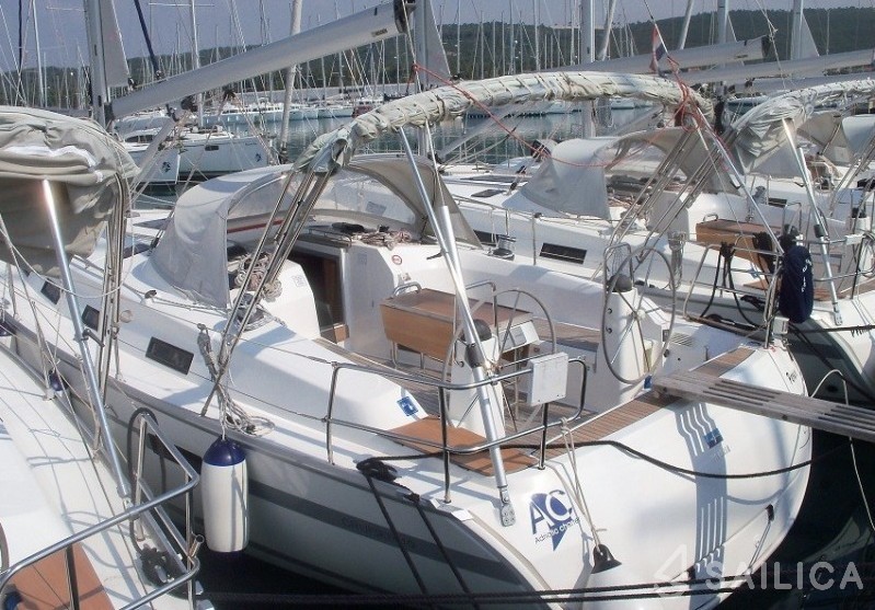 Bavaria 40 Cruiser - Yacht Charter Sailica