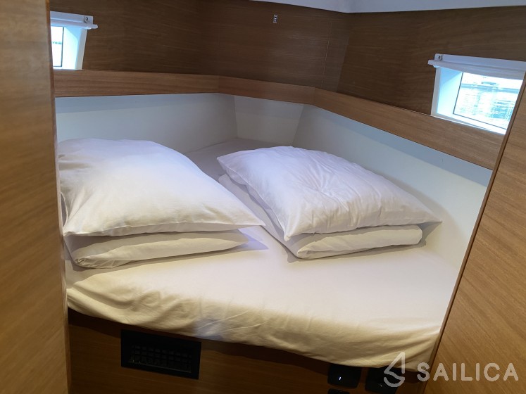 Elan Impression 45.1 - Yacht Charter Sailica