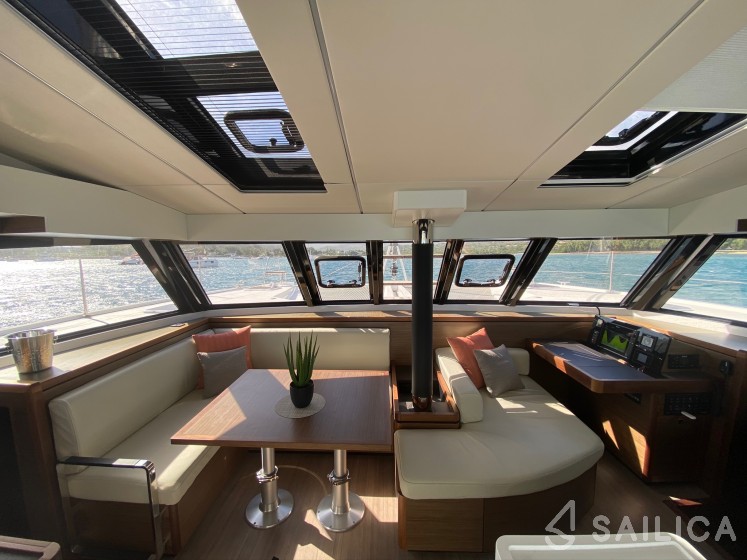 Nautitech 46 Fly - Yacht Charter Sailica