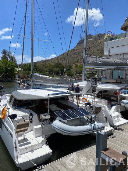 Nautitech 46 Fly - Yacht Charter Sailica