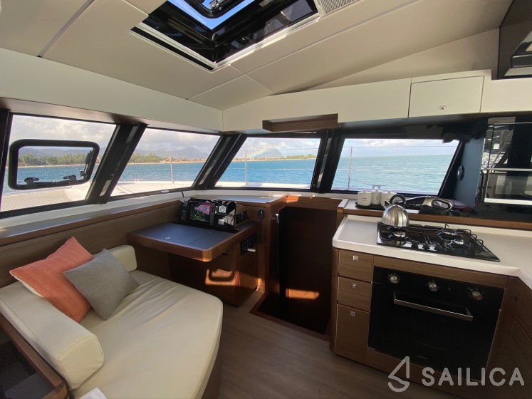 Nautitech 46 Fly - Yacht Charter Sailica