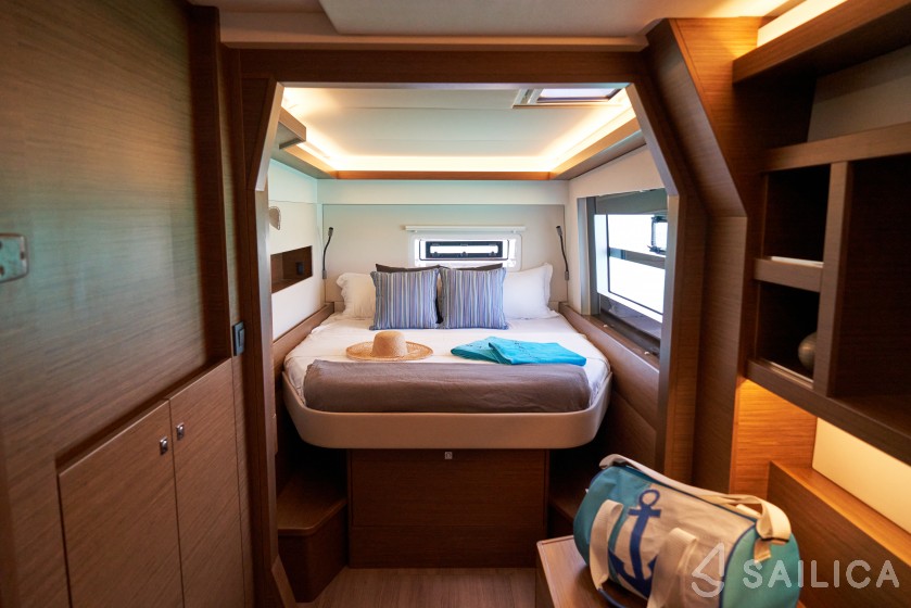 Nautitech 46 Fly - Yacht Charter Sailica