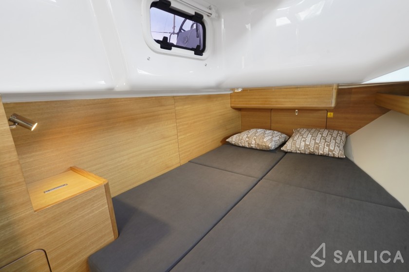 Elan 40.1 - Yacht Charter Sailica