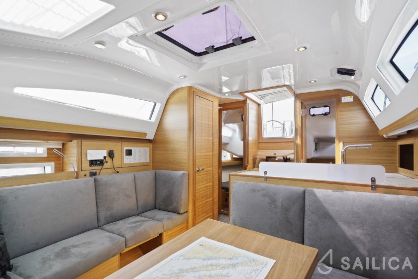 Elan 40.1 - Yacht Charter Sailica