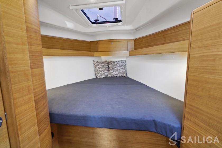 Elan 40.1 - Yacht Charter Sailica