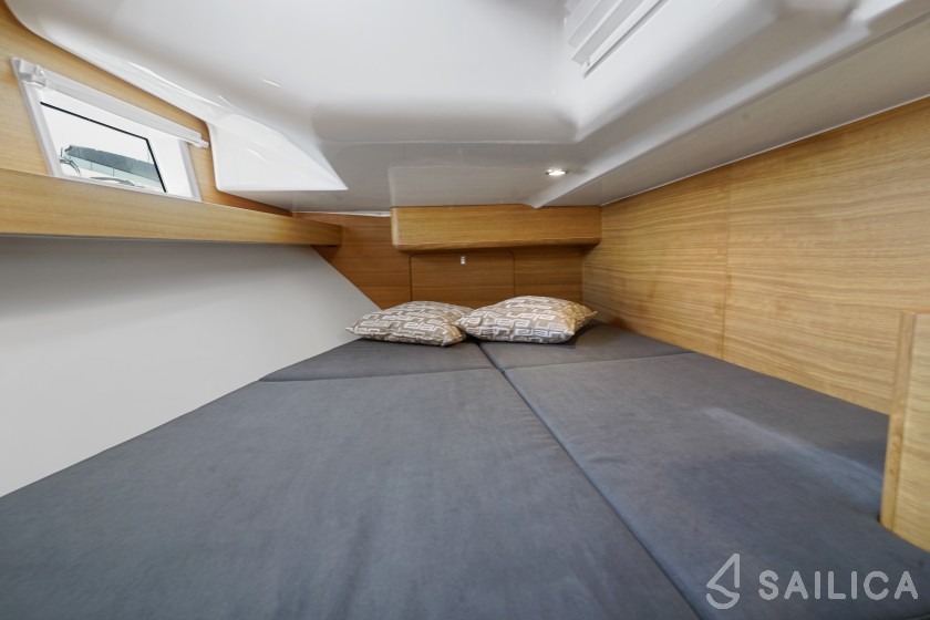 Elan 40.1 - Yacht Charter Sailica