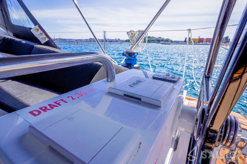 Elan 40.1 - Yacht Charter Sailica