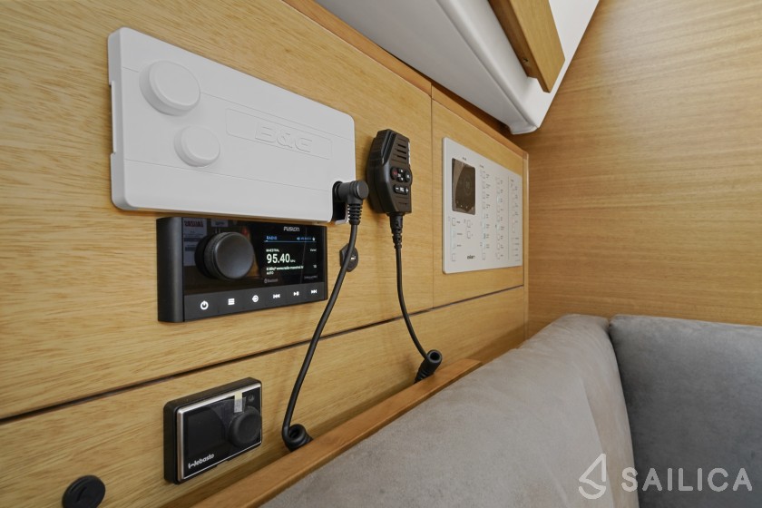 Elan 40.1 - Yacht Charter Sailica